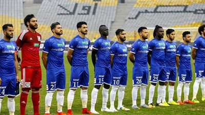 مدحت عبد الهادي يقود تدريبات مستبعدي سموحة