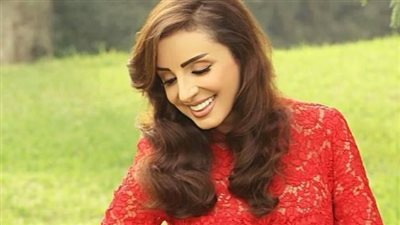 «أنغام» تكشف تفاصيل جديدة عن حياتها الشخصية وآرائها في المطربات