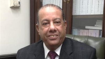 عبد العظيم حسين رئيسا لمصلحة الضرائب ورضا عبد القادر نائبا