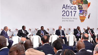 السيسي يعيد مصر للريادة الأفريقية.. يعقد ثلاث قمم بشرم الشيخ.. يبحث تعزيز العلاقات مع رئيس ساحل العاج.. التبادل التجاري مع نظيره الرواندي.. والتنمية وقضايا القارة السمراء مع ألفا كوندي