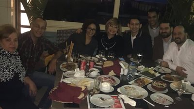 لميس الحديدي برفقة  فريق «هنا العاصمة»