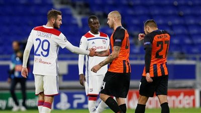 ليون يتأهل لدور الـ16 بدوري الأبطال بتعادله 1/1 مع شاختار