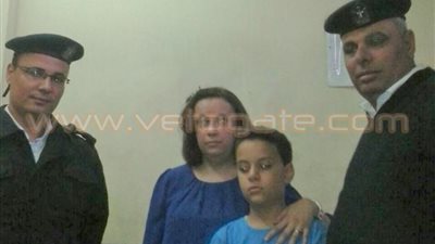 شرطة المترو تعيد طفلا فقد بمحطة الملك الصالح