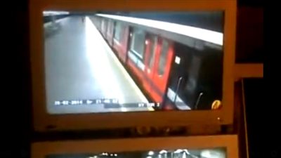 تصرف مقزز لسيدة يضعها في موقف محرج (فيديو)