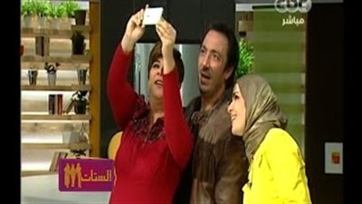 بالفيديو.. «سيلفي» يجمع مفيدة شيحة ومنى عبد الغني وطارق لطفي