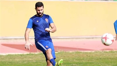 الشناوي وفتحي يواصلان التأهيل في مران الأهلي