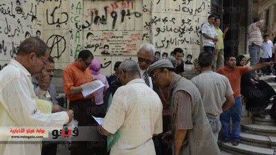 أهالي الشهداء يجمعون توقيعات لـ