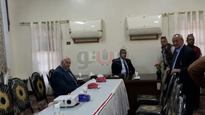 وزير قطاع الأعمال يفتتح خطوط الإنتاج الجديدة لمصنع الغزل بقنا
