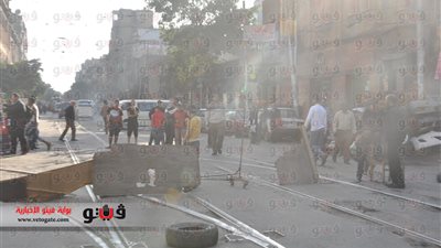 سكان ميامي يقطعون الطريق احتجاجًا على انقطاع المياه والكهرباء