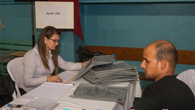 «السبسى» يتقدم في انتخابات «تونس» بعد فرز 40% من الأصوات