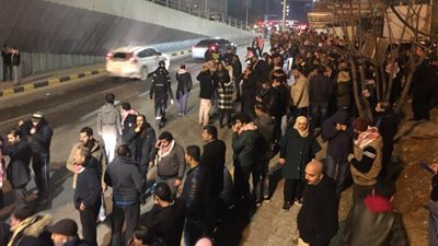 متظاهرو الأردن ينامون في شوارع عمان (فيديو)