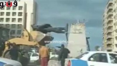 «بورسعيد» تعتذر عن كسر عنق تمثال عبد المنعم رياض