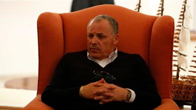 أبو ريدة يجتمع بمنتخب الكرة الشاطئية.. ويطالبهم بالوصول للأولمبياد