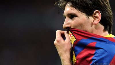 الصحافة العالمية تحتفي بالأسطورة ليونيل ميسي