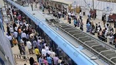 تكدس المواطنين بمحطات المترو بسبب تساقط الأمطار