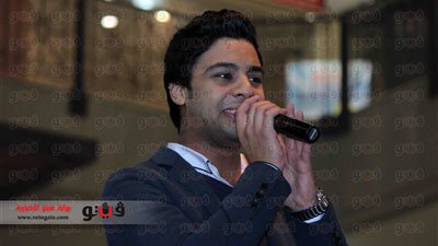 بالصور.. أحمد جمال يحيي حفلا غنائيًا بالتجمع الخامس