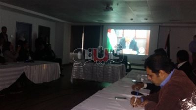 تصريحات نارية لوزير خارجية فلسطين في مؤتمر صحفي بالقاهرة: العرب لا يملكون خيارا عسكريا تجاه إسرائيل.. مستمرون في سياسة طرق الأبواب.. لن نقبل بسيناء وطنا بديلا.. والصمت مساهمة في الجريمة