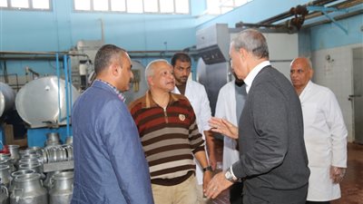 محافظ قنا يقرر منع مرور سيارات النقل الثقيل في شوارع المدينة نهارا (صور)