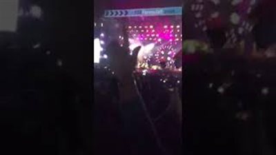 عمرو دياب يوجه رسالة لتركي آل الشيخ في حفله الأول بالسعودية (فيديو)