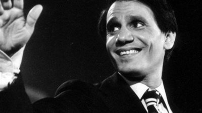 عبد الحليم حافظ : «سمراء».. مسرحية غنائية كاملة