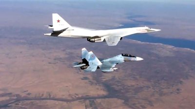 الدفاع الروسية تعلن عودة قاذفات «تو-160» من فنزويلا