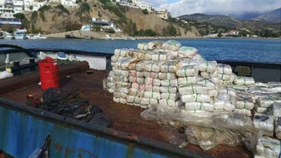 أخبار مصر والعالم في 20 صورة.. إحباط تهريب 6 أطنان حشيش وأبو مازن يرفض لقاء نائب ترامب