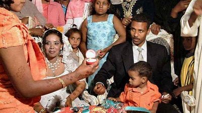 من أغرب عادات الزواج في سيوة.. تقديم العريس لحماته قلوب النخل