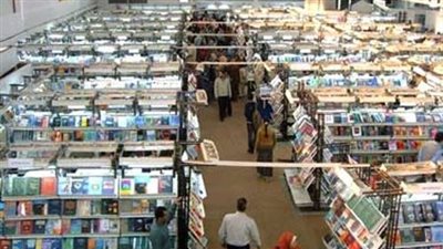 جوائز معرض الكتاب تضع 