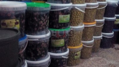 ضبط صاحب مصنع بحوزته 10 أطنان مخلل مجهولة المصدر بمدينة نصر