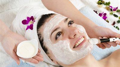 تمتعى بجمال عيونك وصحتها من مكونات مطبخك