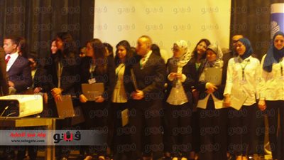 بالصور.. الفرق المشاركة في مسابقة 