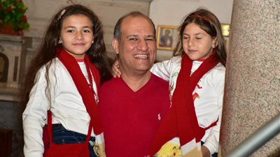 نجوم الفن يحتفلون بالكريسماس في سان جوزيف (صور)