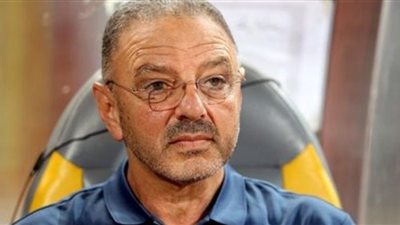صعوبات تواجه «طلعت يوسف» بمشواره التدريبي مع سموحة