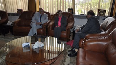 تدريب 200 طالب بجامعة قناة السويس على تنمية المهارات المهنية