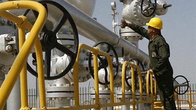 روسيا ترسل إشارات متباينة بشأن إنتاج النفط قبل اجتماع أوبك
