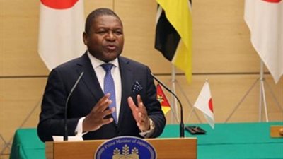 رئيس وزراء موزمبيق يغادر القاهرة بعد حضوره مؤتمر أفريقيا 2017