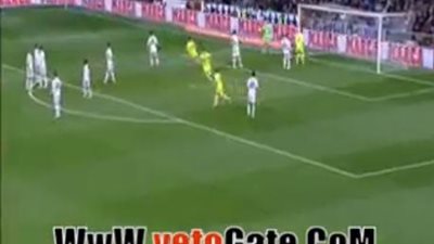 بالفيديو.. دوس سانتوس يتقدم بالهدف الثاني لـ«فياريال» في مرمى ريـال مدريد