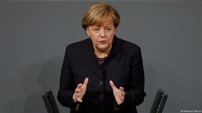 «ميركل»: تضامن ألمانيا مع فرنسا يشمل الدعم العسكري
