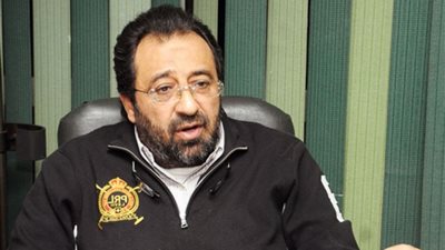 معلق: «يا مصريين سجلوا هدفا بالمونديال وخلصونا من عبد الغني» (فيديو)