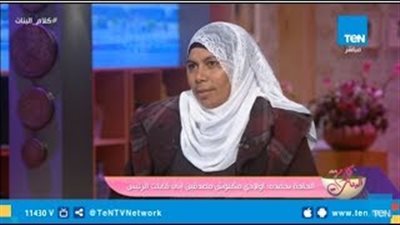 حقيقة الخلط بين «نحمده» سائقة الميكروباص و«نادية» سيدة غيط العنب (فيديو)