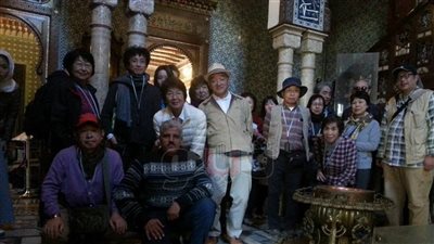 وفد ياباني رفيع المستوى يزور متحف قصر المنيل.. صور