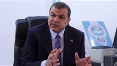 وزير القوى العاملة: 250 مواطنا يصرفون معاشات من العراق