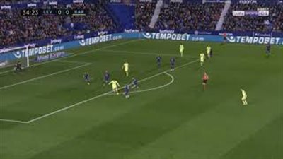 برشلونة يتقدم بهدفين على ليفانتي في الشوط الأول (فيديو)