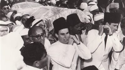 نصف مليون جنيه عائد جنازة «أغا خان» في أسوان