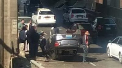 نشرة المرور.. إصابة شخصين في تصادم سيارتين بكوبري الحرفيين.. صلاح سالم و26 يوليو الأكثر زحاما.. كثافات مرورية بالدائري والمحاور الرابطة بين الجيزة والقاهرة.. وحملات أمنية لضبط السائقين المتعاطين