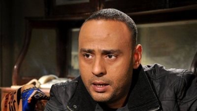 سر نوم الفنان محمود عبد المغني في مسجد بمنطقة بولاق أبو العلا