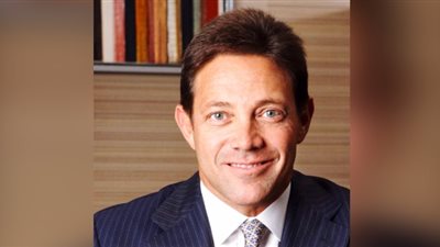 أشهر نصاب في العالم يلدغ من المصريين مرتين: نصبوا عليّ تاني (صور)