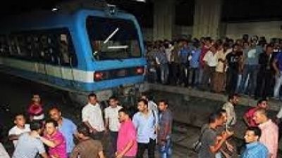 سحب القطار المتعطل في «سراي القبة».. وعودة حركة الخط الأول بالمترو