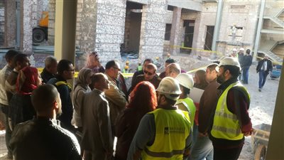 وفد من الآثار يتفقد أعمال ترميم المتحف اليوناني الروماني (صور)