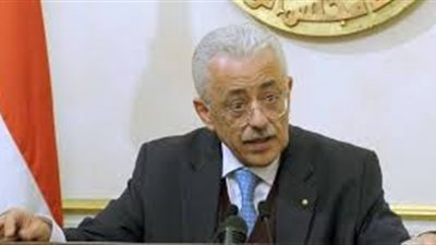 طلاب الثانوية البريطانية يطالبون وزيري التعليم بتخفيف المواد الدراسية